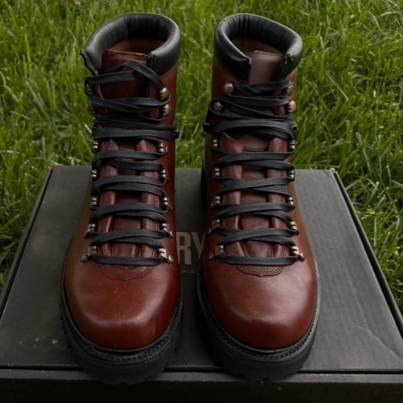 Frye Woodson Hiker boots - New! - Picture 2 of 5